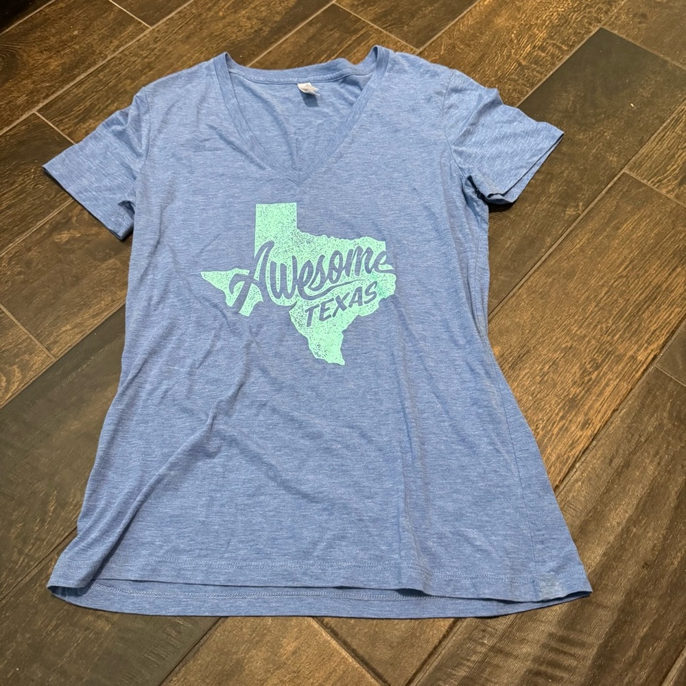 EUC Bella V-Neck Texas Graphic Tee